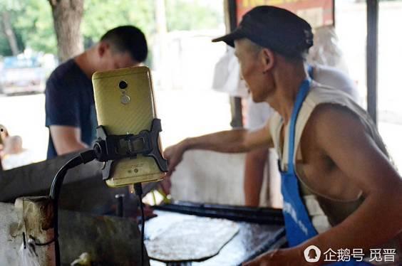 大叔爆料的视频在哪里看,一网打尽热门内容  第1张